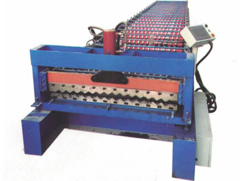 Wave-shaped roofing sheet pressing machine
