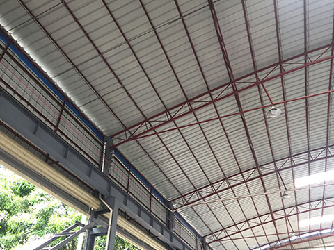 Galvanized corrugated roof sheet application plant