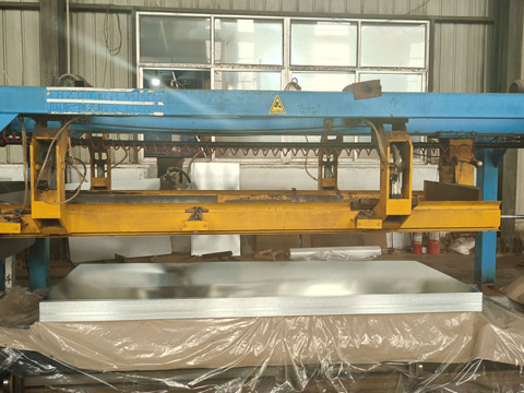 Aluzinc Steel Sheets are being produced