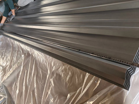Corrugated steel plate length measurement