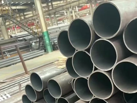 Seamless round steel pipe