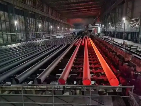 Seamless steel pipe production workshop
