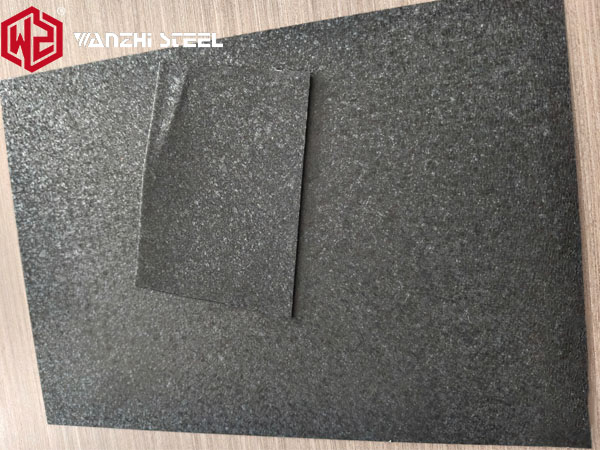 Gray wrinkled steel sheet