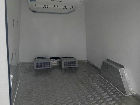 Refrigerated truck floor