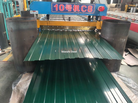 Ral 6005 Corrugated Sheet in Production