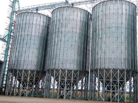 Galvanized corrugated steel grain silos