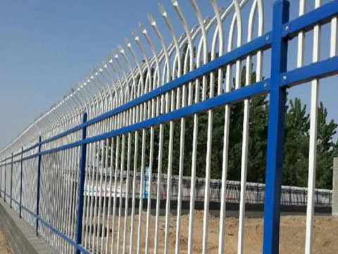 Galvanized steel pipe guardrail