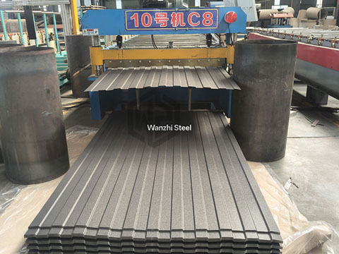 Corrugated sheet with wrinkled surface