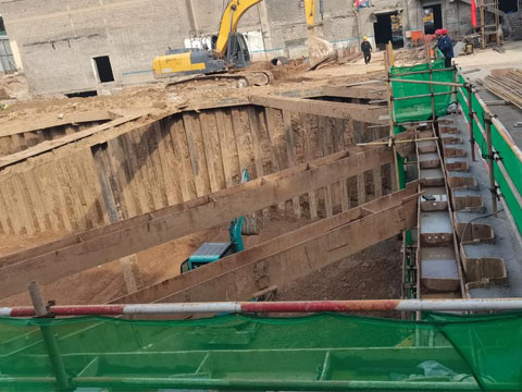 Steel sheet pile construction site
