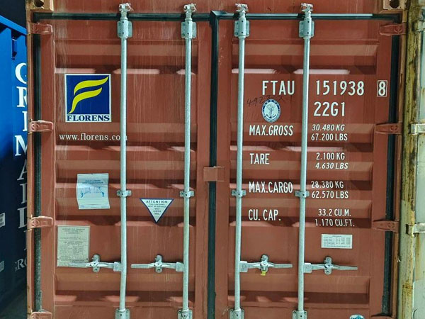Galvanized steel strip loading at the port