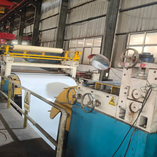 High-gloss SGCC laminated steel coils are being cut