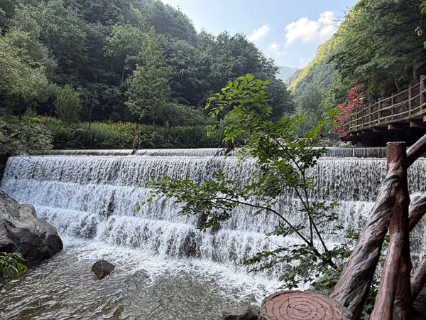 Beautiful mountain and water scenery