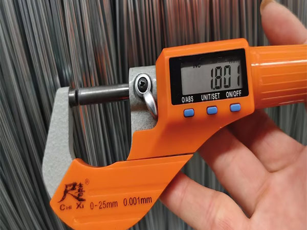 Wire diameter detection