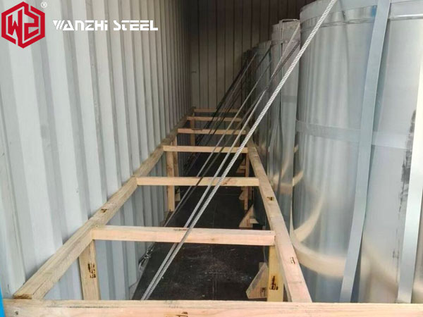 Details of securing the container